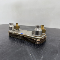 Kelvion GBS 200H-14 Refrigerant Heat Exchanger image 1